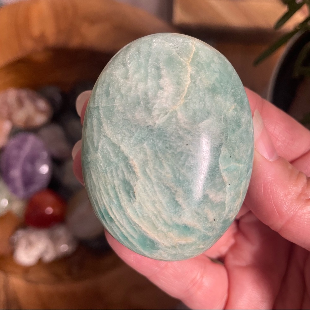 Amazonite crystal Palm stone Polished Green Stone - Picture 3 of 3